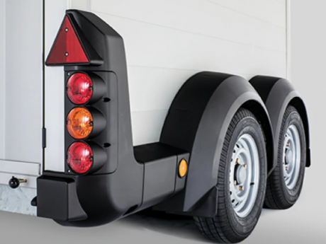 Garde-boue et bloc de feux arrière combinés - Garde-boue et bloc de feux arrière intégrés, fabriqués à partir de matériaux robustes et résistants aux chocs, pour un design épuré et tout-en-un.